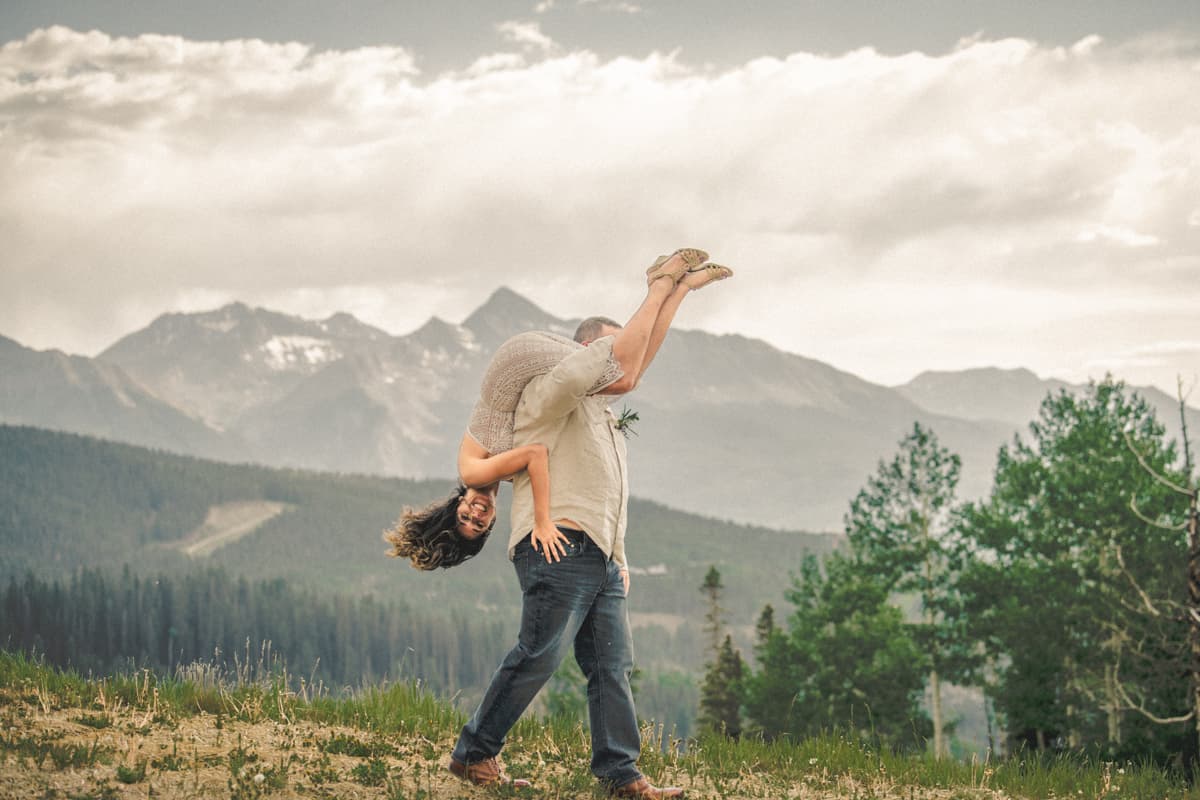San Sophia Overlook Telluride elopement ceremony with canyon views