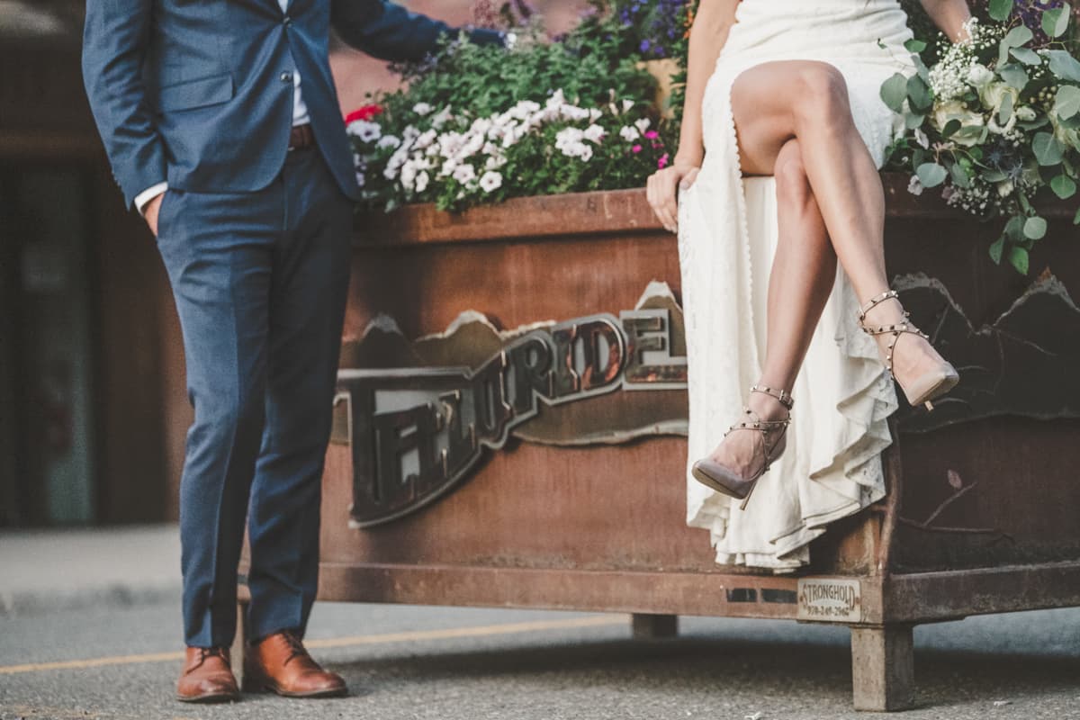 Telluride wedding couple with San Juan Mountain backdrop at golden hour