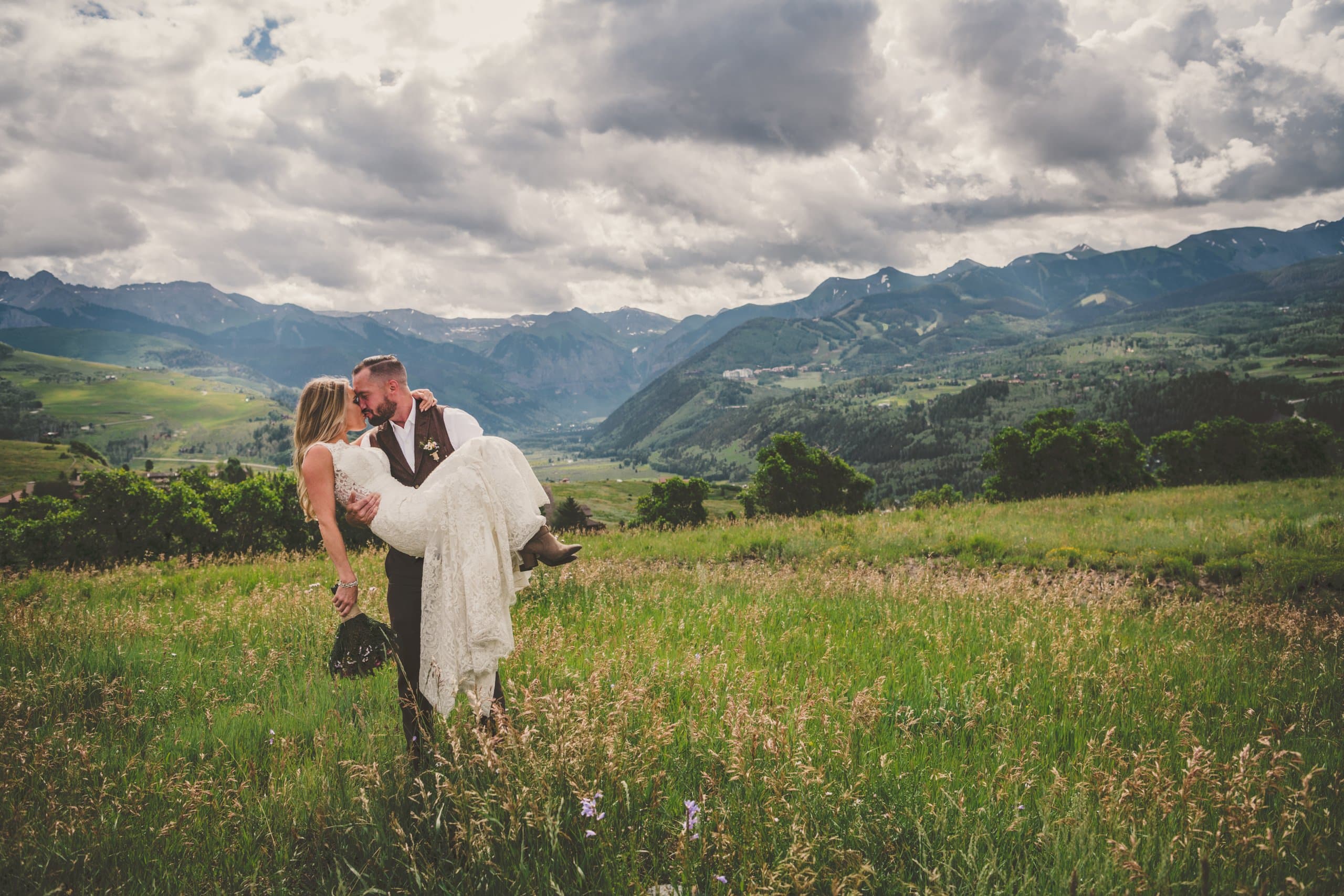 Sara & Tyler elopement in island lake — MAM_6913