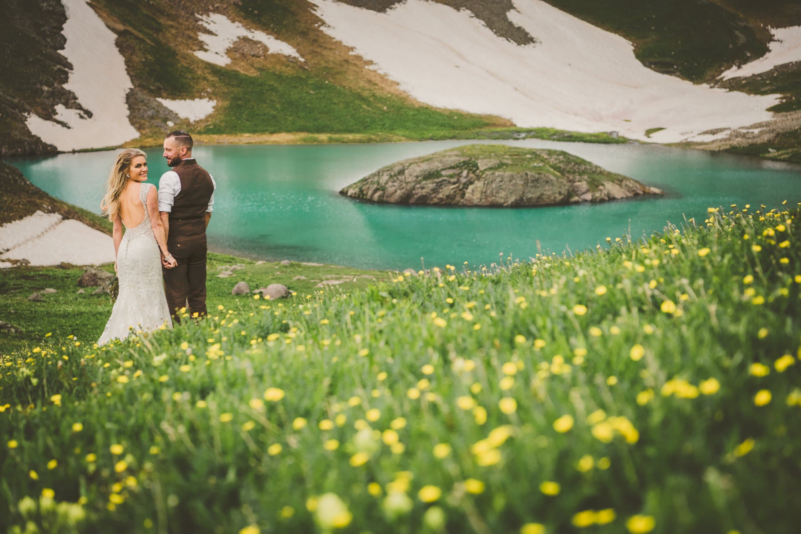Sara & Tyler elopement in island lake — MAM_7226