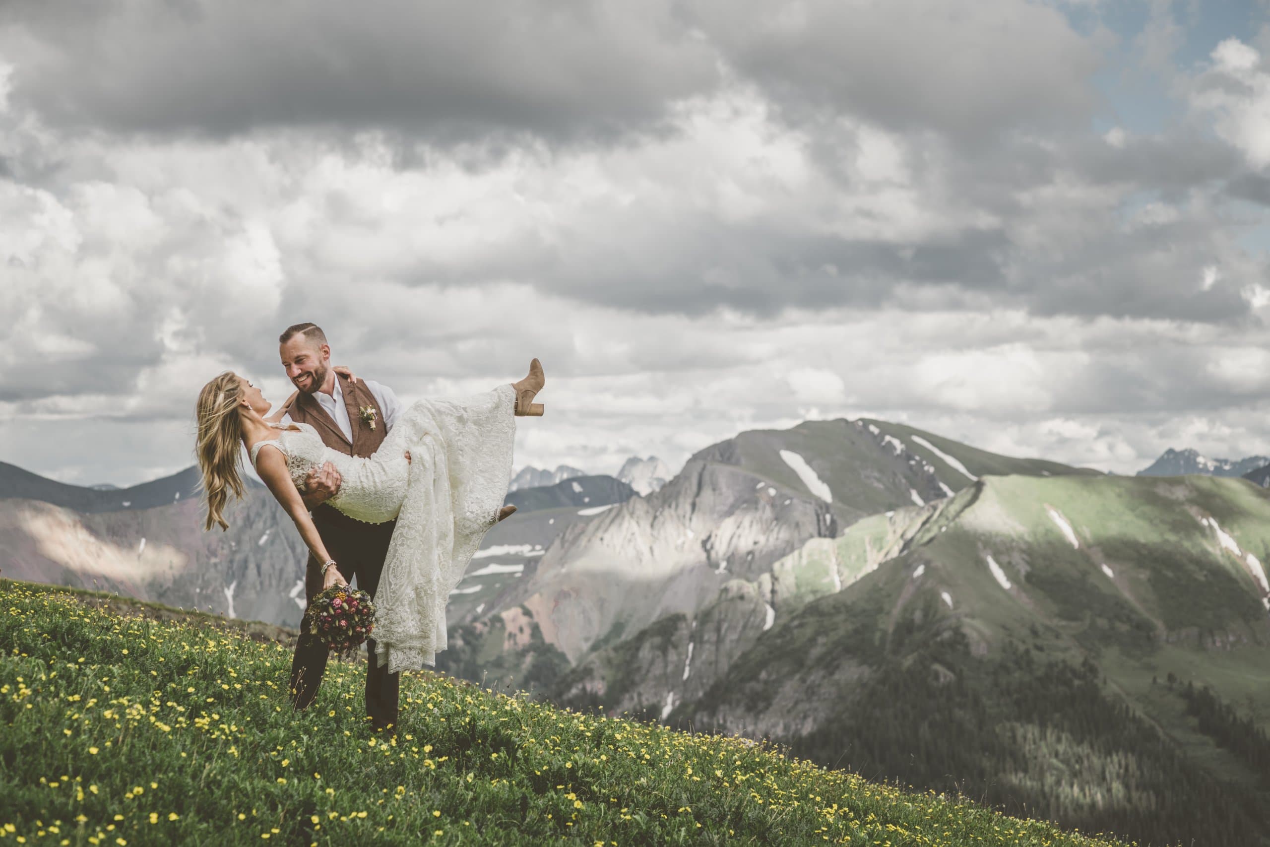 Sara & Tyler elopement in island lake — MAM_7488