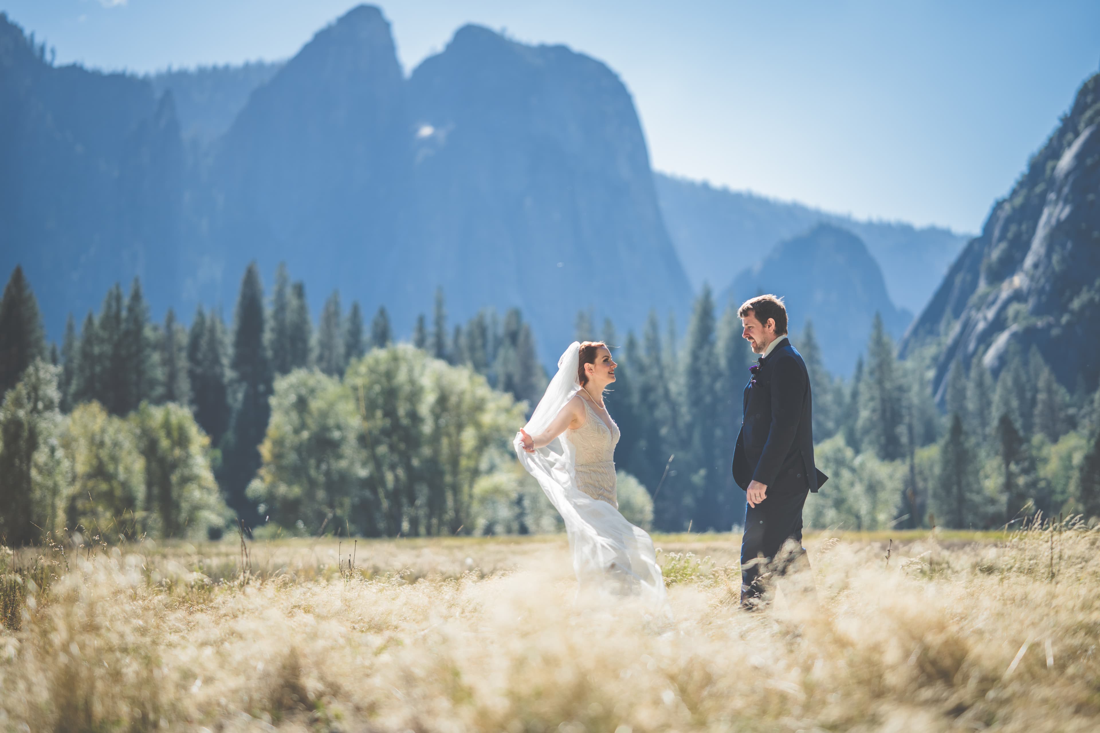 Lauren and Brian wedding portrait — Yosemite valley and granite at golden hour